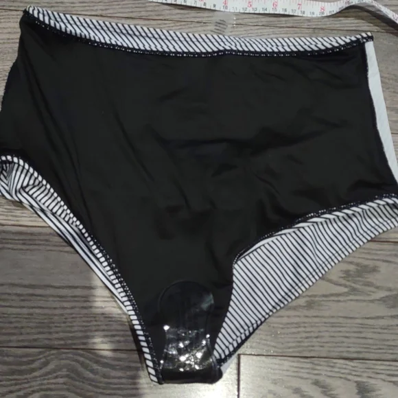 Swimming suit bottom🌼☘️🍀⭐ - Picture 9 of 9